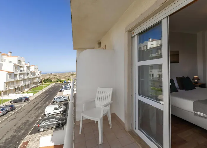 Seascape Homey & Cozy Baleal Daire Peniche